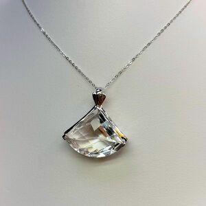 NCQ1 GenuinePREMIUM QUALITY Huge 27CT ClearQuartz Triangular Pendant RhodiumS925